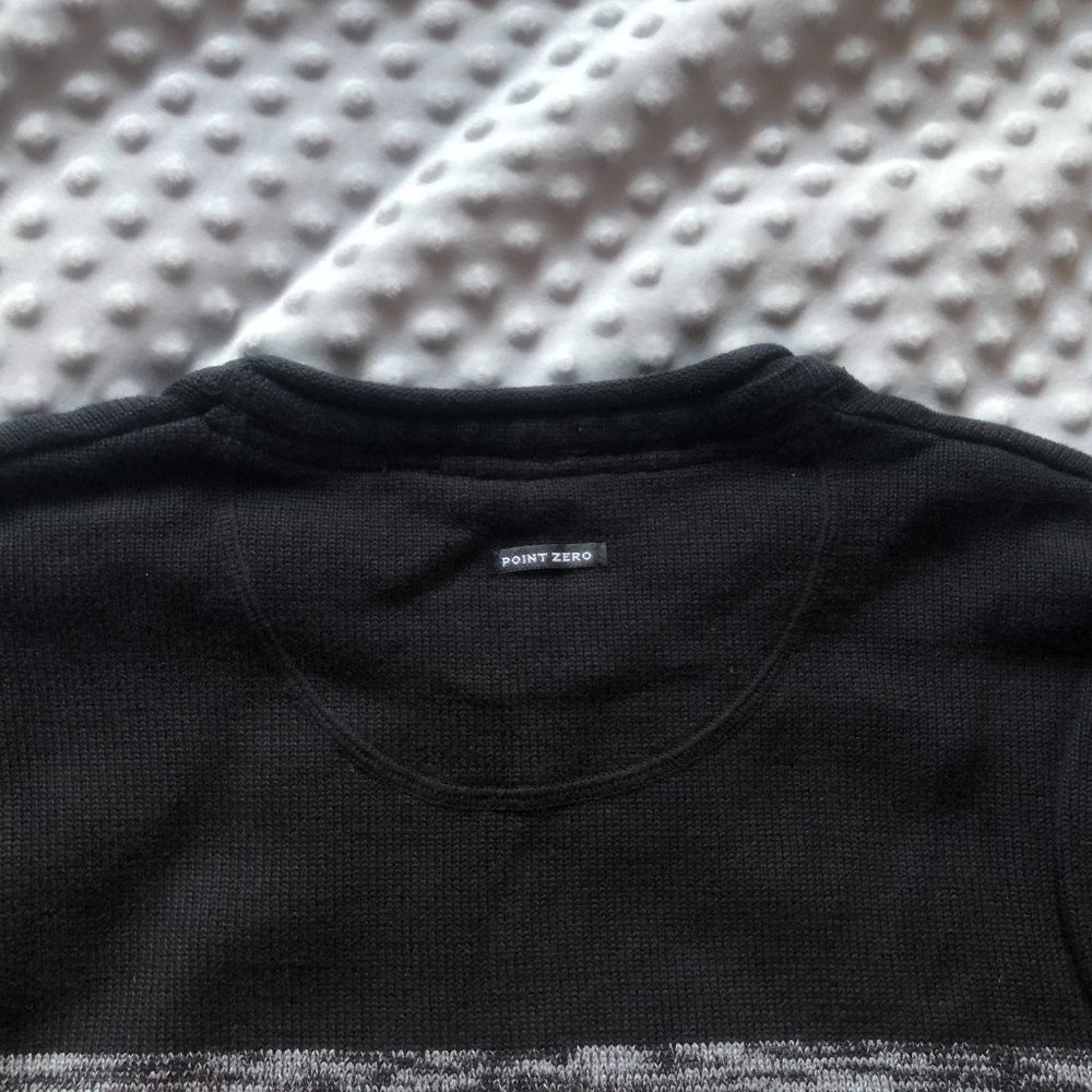 Point Zero Sweater - Picture 3 of 4